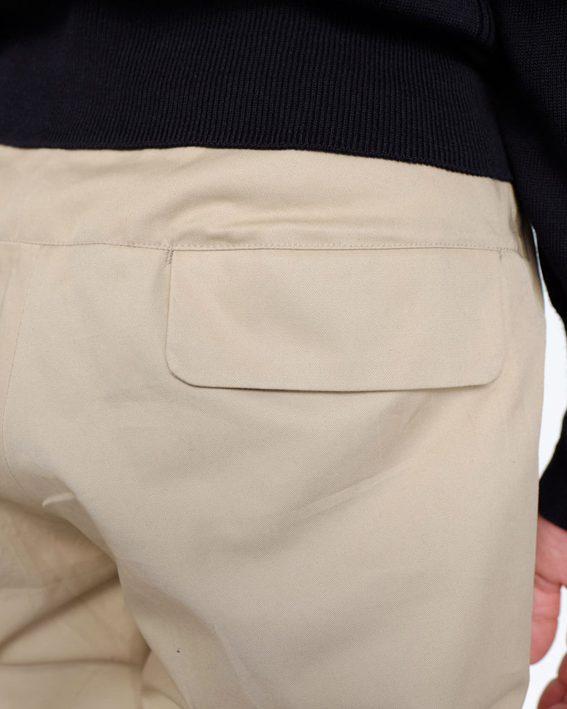 Beige / 後ろポケット