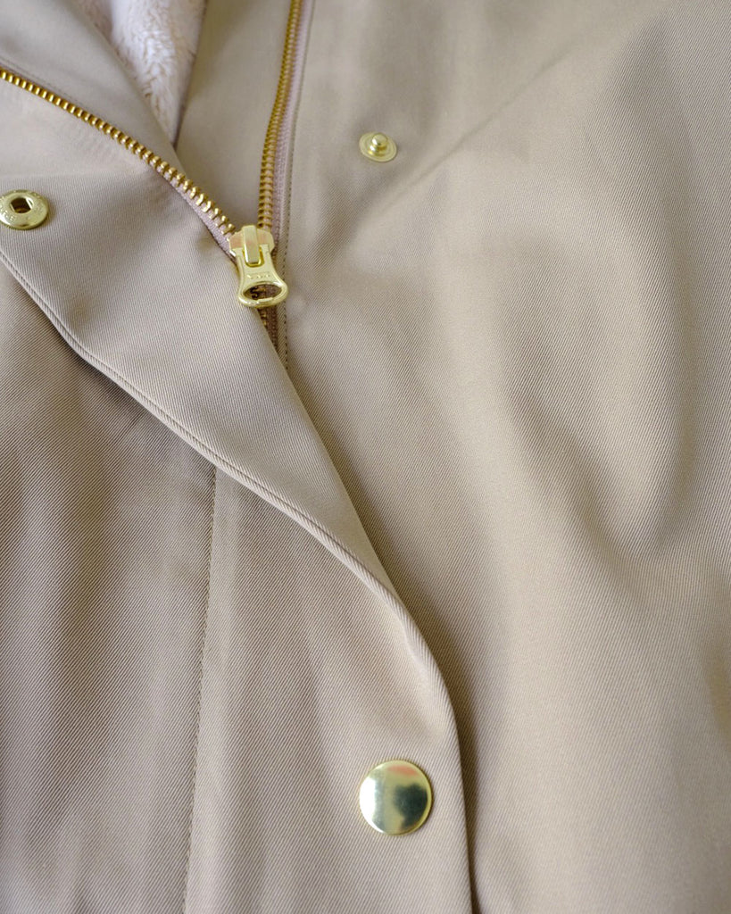 ベージュ/前ドット釦、ファスナー