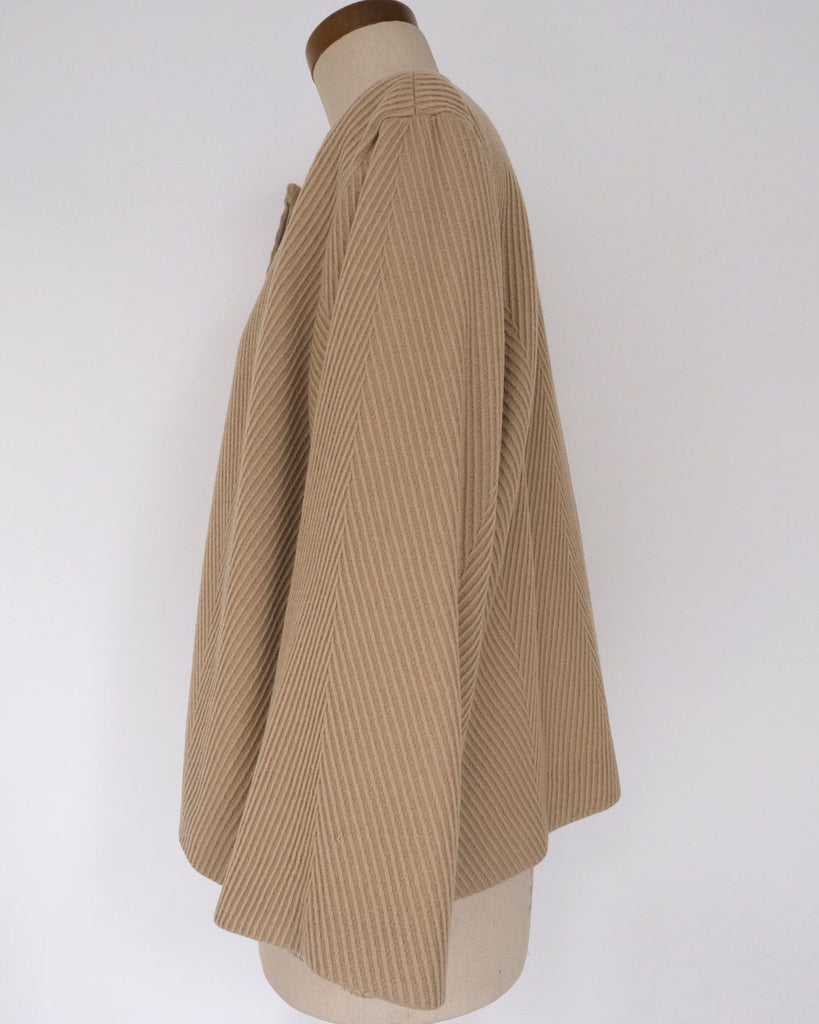 ベージュヘリンボーン