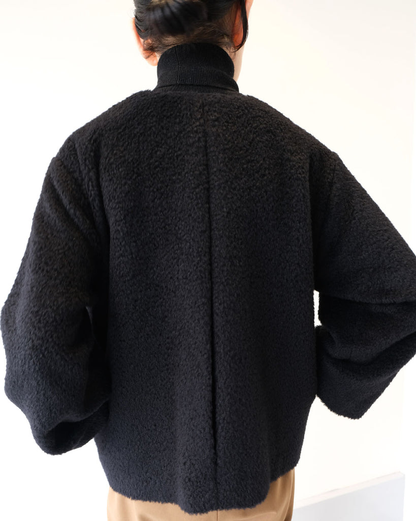 黒アルパカシャギー