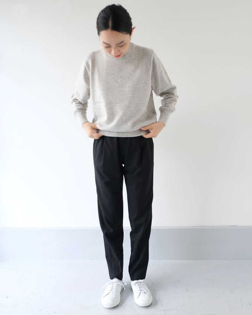 Black
*トップス/アイラカシミアニット(ライトグレイ)