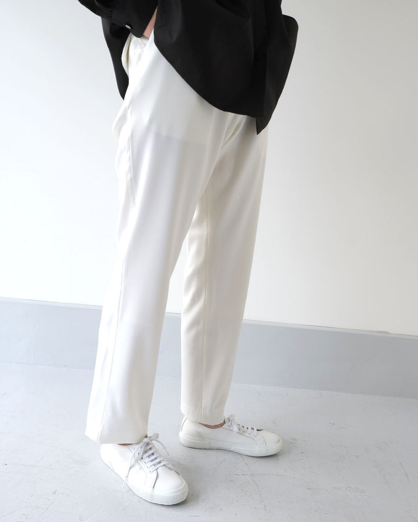 オフ白(タキシードクロス)