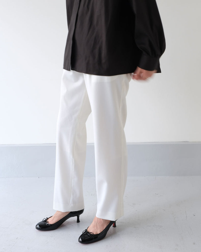 オフ白(タキシードクロス)