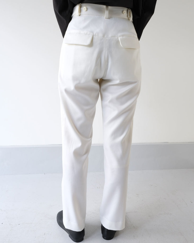 オフ白(タキシードクロス)