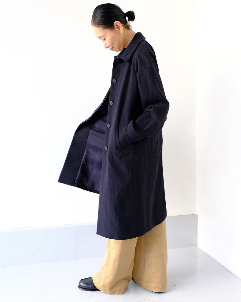 ネイビー(ウール縮絨) *ボトムス/Martheコーデュロイパンツ(ベージュ)