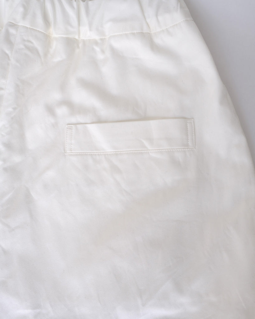 ホワイト(後ろポケット)
