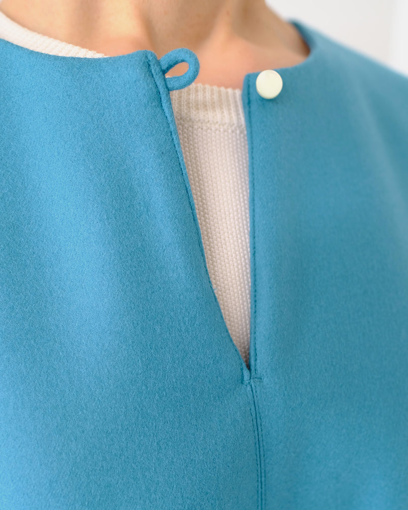 ペパーミント(ライトメルトン) 衿スリット、貝ボタン