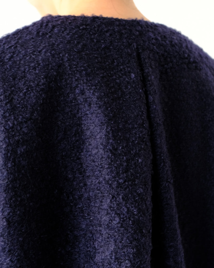 モヘアループグログラン(ネイビー)後ろタック