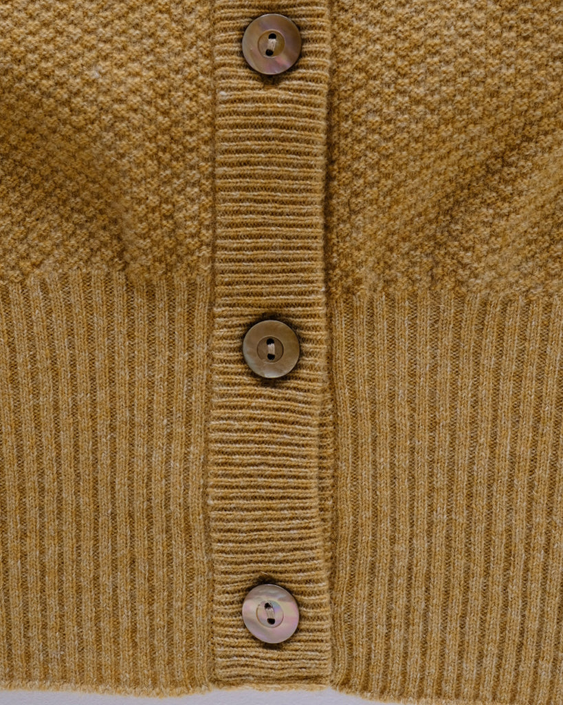 キャメル /裾リブ部分、貝ボタン