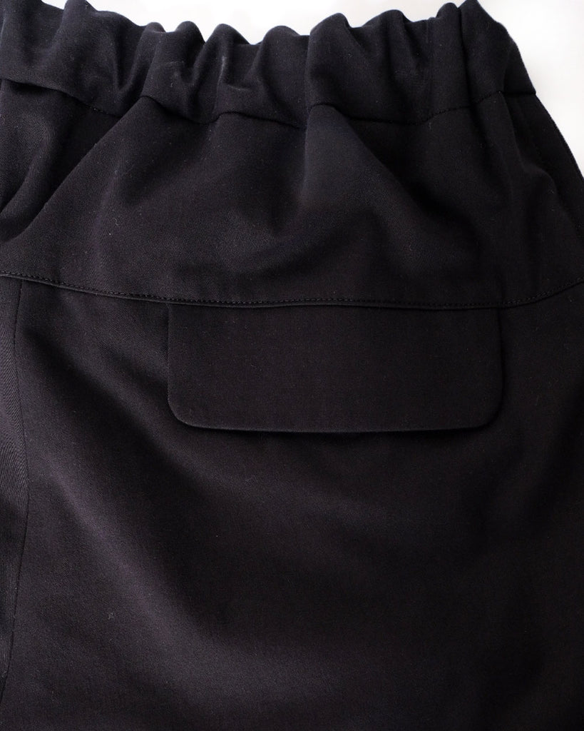 Black / 後ろポケット
