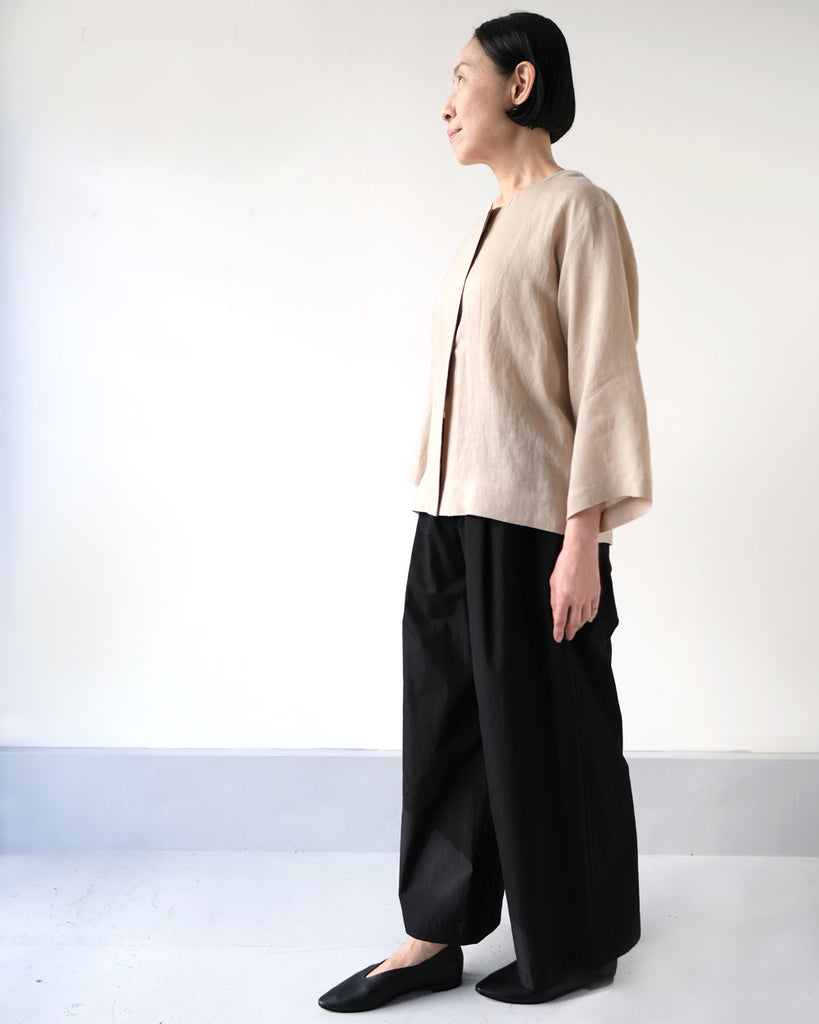 Beige(リネン) *ボトムス/ワイドイージーパンツ(黒)