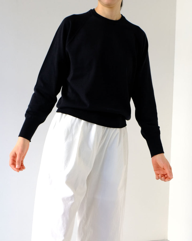 ブラック(無地)/ボトムス:新チューブパンツパンツ(白)