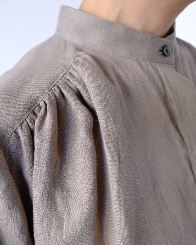 カーキ(リネンツイル)*肩ギャザー