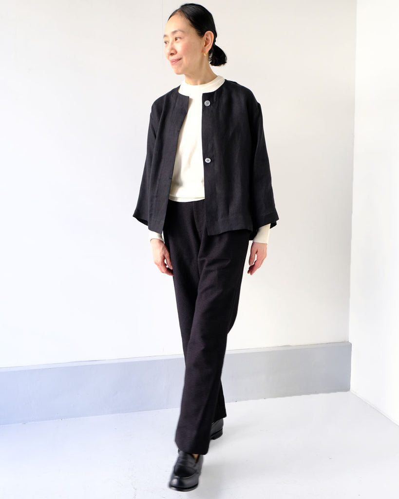 Black(リネンツイル) *ニット/ラグランニット(オフ)ボトムス/ペンシルパンツ(黒)