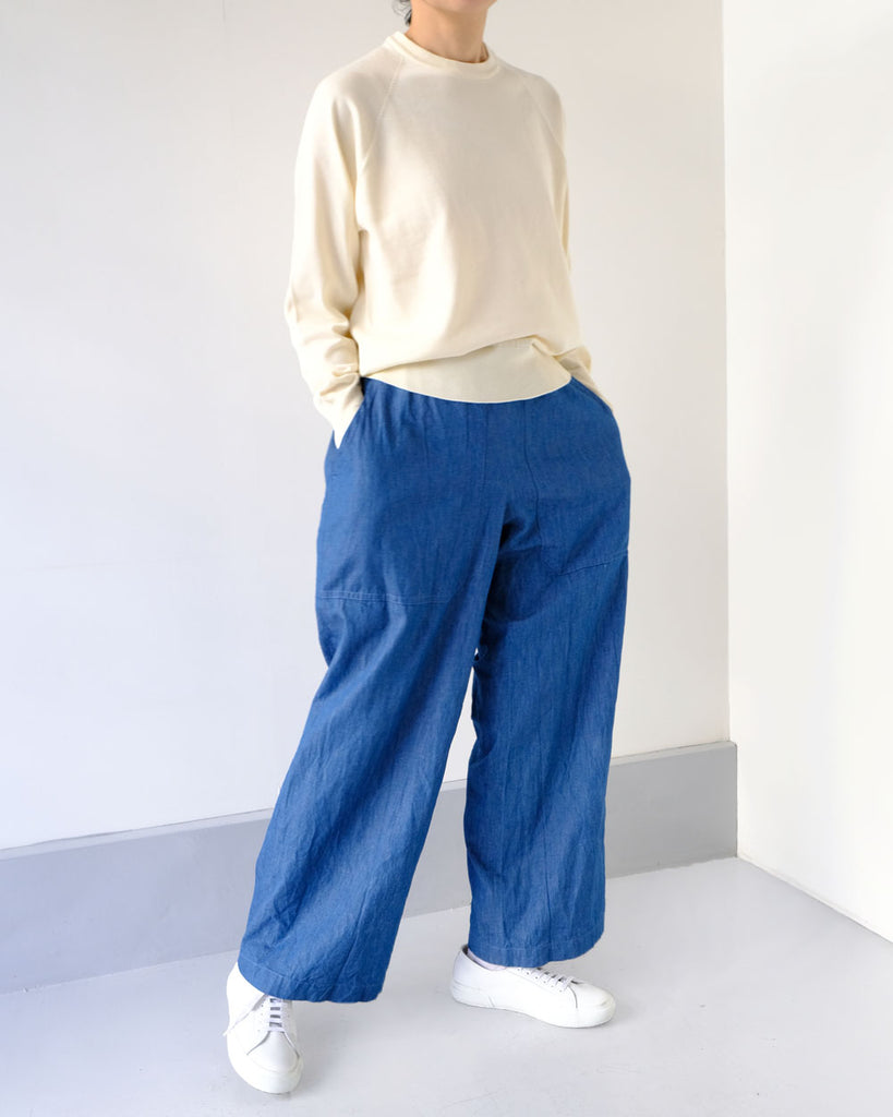 オフホワイト(無地)/ボトムス:イージーベイカーパンツ(ダンガリー)