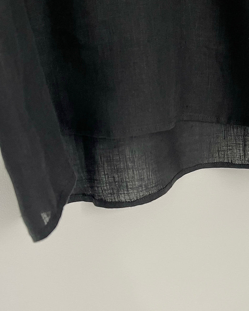 ブラック(リネン) / 裾