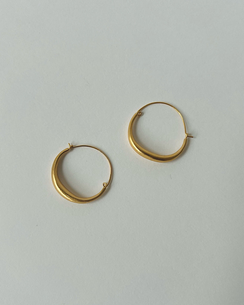 atelier ess CRESCENT フープ ゴールドカラー no.12