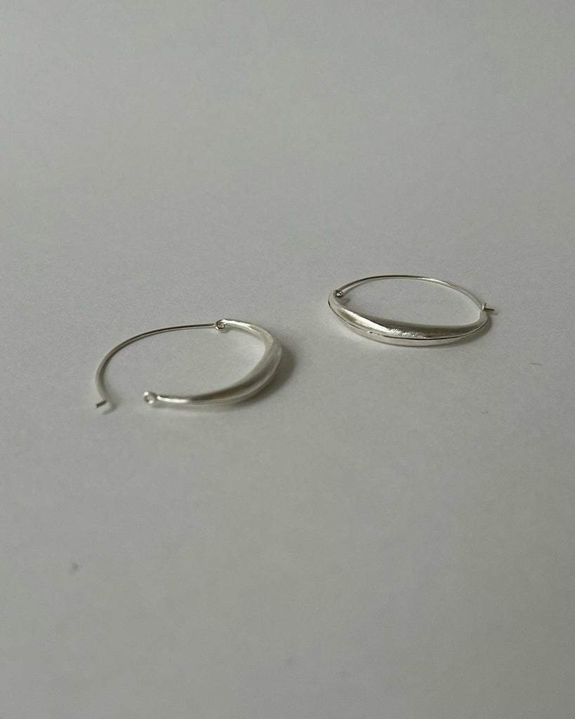 atelier ess CRESCENT フープ シルバー no.13