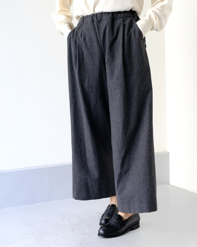 チューブワイドイージーパンツ　 (縮絨ウール) 25FW new