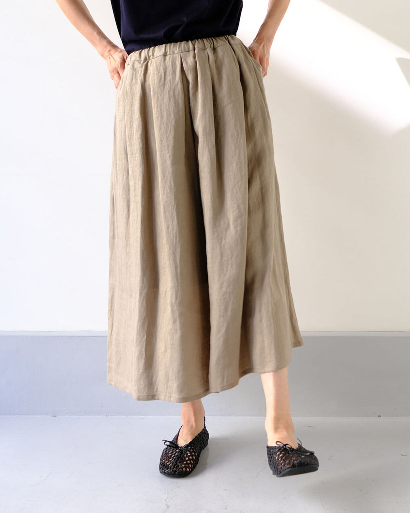 Khaki　