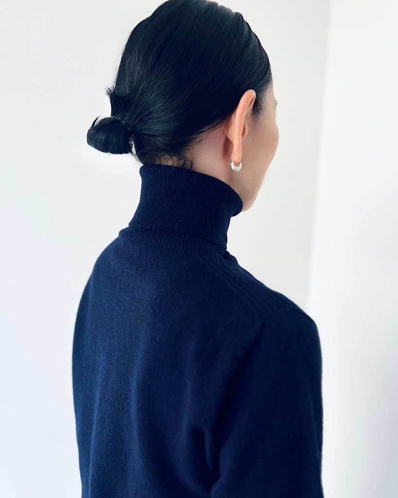 atelier ess SMALL CRESCENT ピアスシルバーカラー