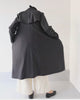 グレイ　 *ボトムス／ウールチューブパンツ（オフ白）、インナー／WGカシミアタートル（黒）